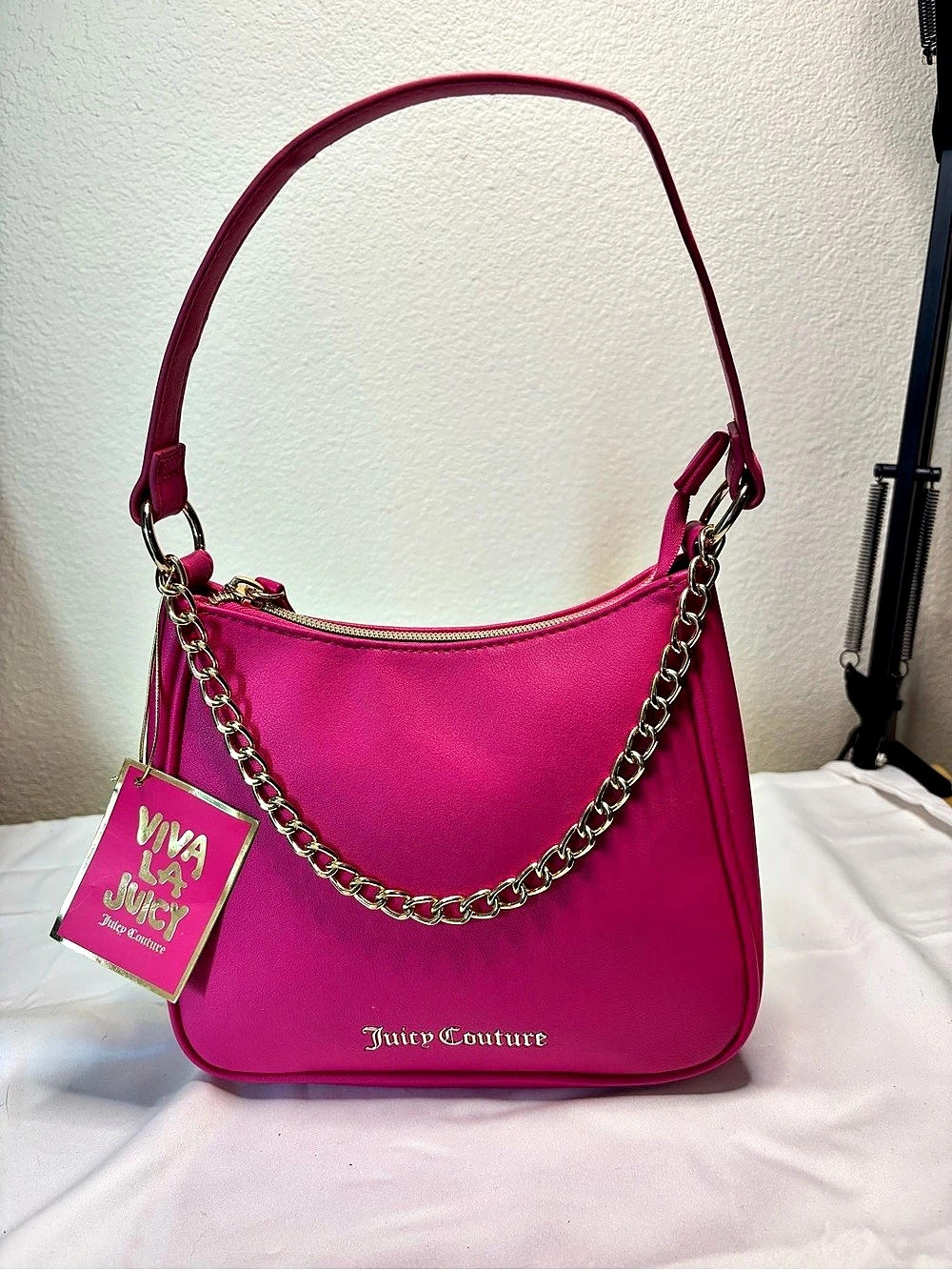 Juicy Couture Viva La Juicy Hobo Bag Shoulder Bag in Pink